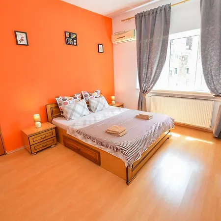 Ideal Family&friends 2bedrooms-2bath Downtown Apartment Bucharest