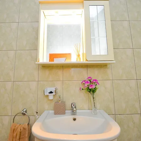 Ideal Family&friends 2bedrooms-2bath Downtown Bucarest